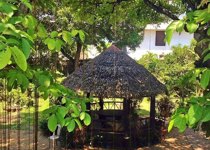 Dormitels.Ph Luneta Park Hostal *